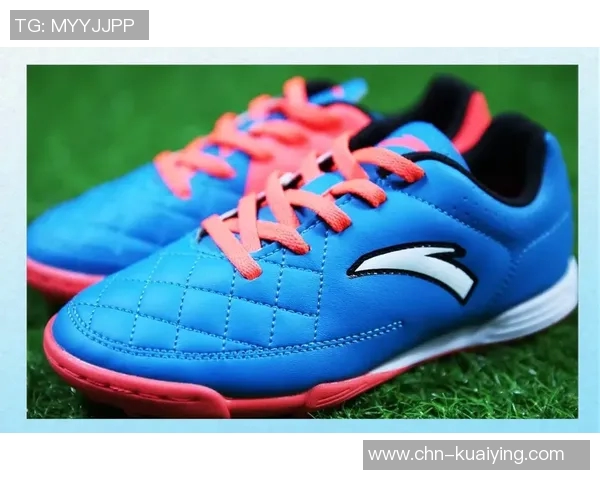 探索足球鞋的魅力与创新设计,提升您的比赛表现与舒适体验 探索足球鞋的魅力与创新设计,提升您的比赛表现与舒适体验